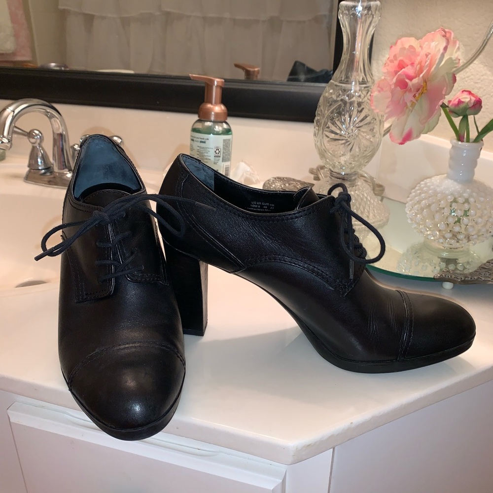 Sale! 🌸Franco Sarto Oxford Booties